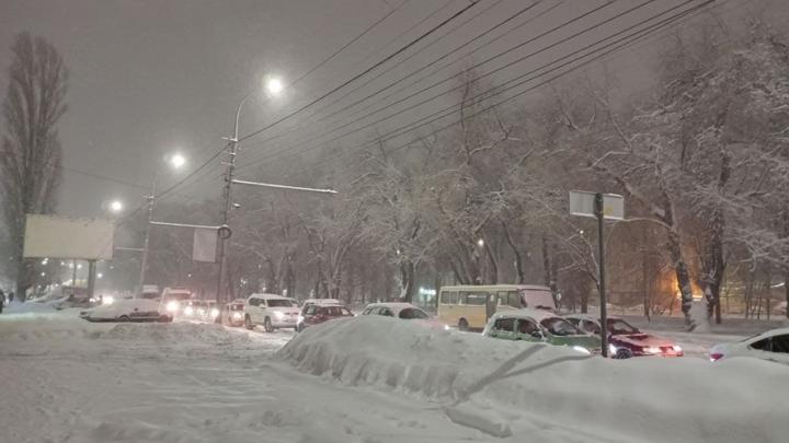 Снегопад, метель и снежные заносы обещают в Саратовской области
