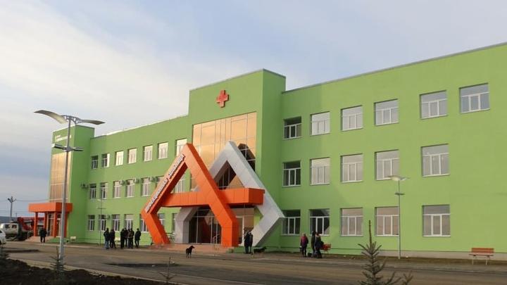 В новой инфекционной больнице в Елшанке развернуто 425 ковидных коек