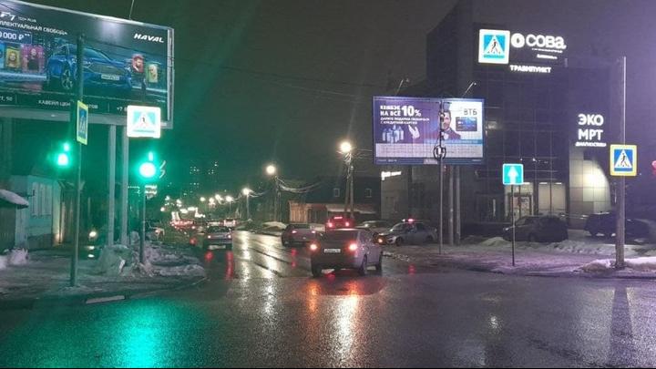Вечером в Кировском районе водитель "Лады Весты" сбил 18-летнюю девушку