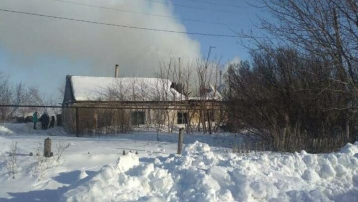 На пожаре в Озинском районе погиб мужчина