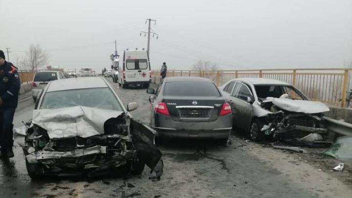 В массовом ДТП в Вольском районе один погиб и трое госпитализированы