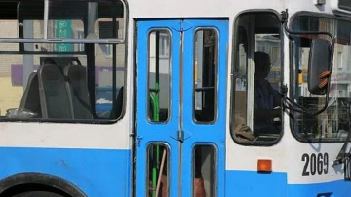 Авария в районе музея блокировала движение трех троллейбусных маршрутов 