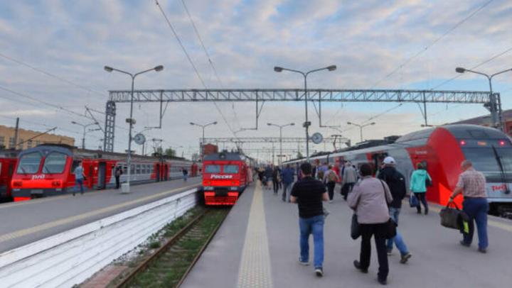 В Саратове начала действовать скидка на проезд в пригородных поездах 