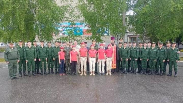 В Саратове состоялись торжественные проводы призывников в ряды Вооруженных Сил России