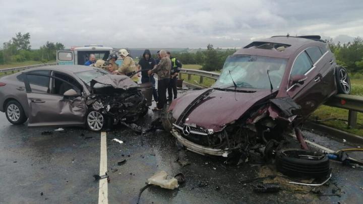 Автокатастрофа под Саратовом: двое погибли, трое в больнице