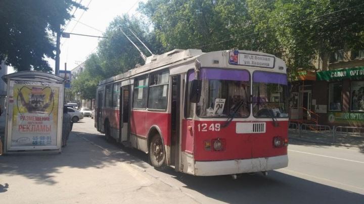 В Саратове еще сутки не будут ходить троллейбусы № 2 и № 2А