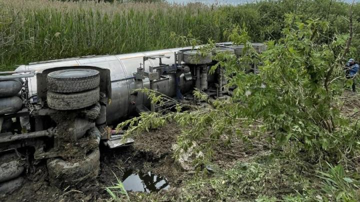 На территории нацпарка «Хвалынский» разлилось 3 тонны нефти