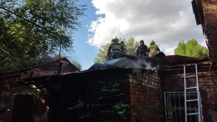 Двое мужчин погибли на пожаре в центре Саратова