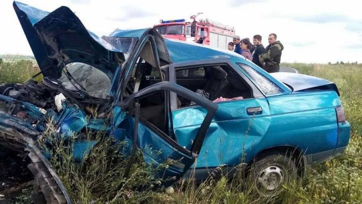 В автокатастрофе в Лысогорском районе погиб водитель "десятки"