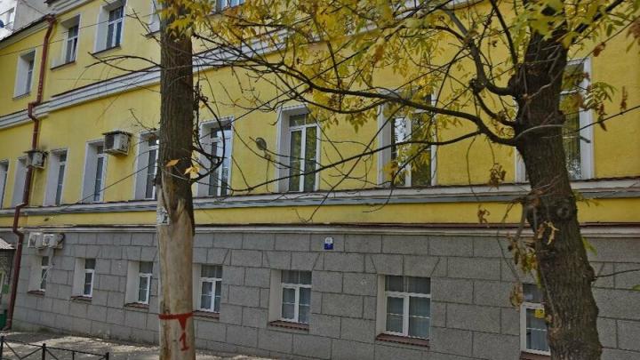 В Саратове отремонтируют фасад гимназии, где преподавал Чернышевский