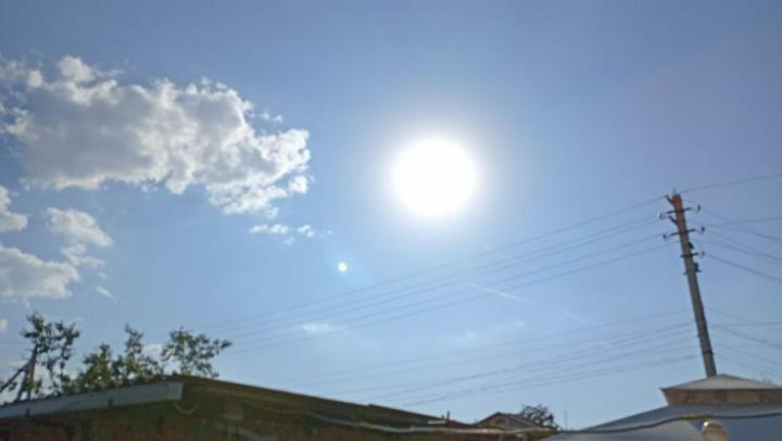 Синоптики обещают жаркий день в Саратове