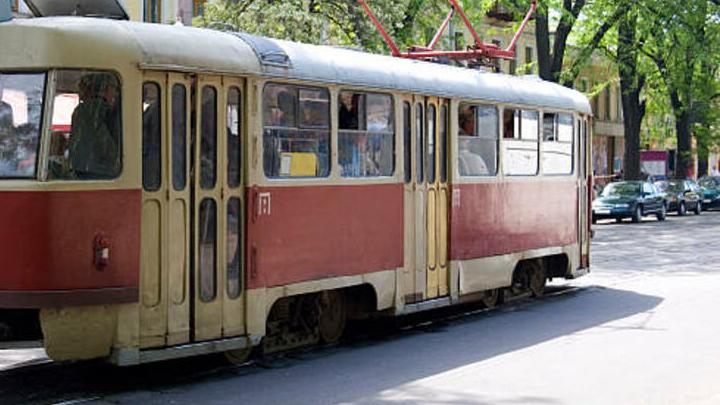 В Саратове остановились трамваи двух маршрутов
