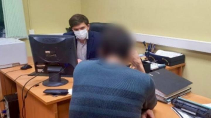 Саратовский адвокат обманул подзащитного на 200 тысяч рублей