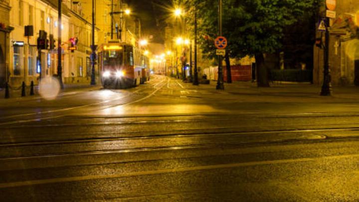 В Саратове ночью будут ремонтировать трамвайные пути