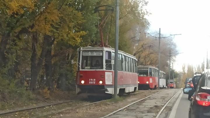В Саратове второй раз за день остановились трамваи № 11