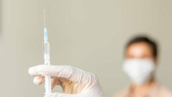 Число вакцинированных от ковида в Саратовской области приближается к полуторамиллионам человек