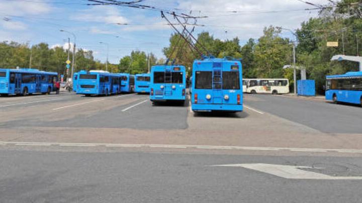 В Саратове временно закроют движение двух троллейбусных маршрутов