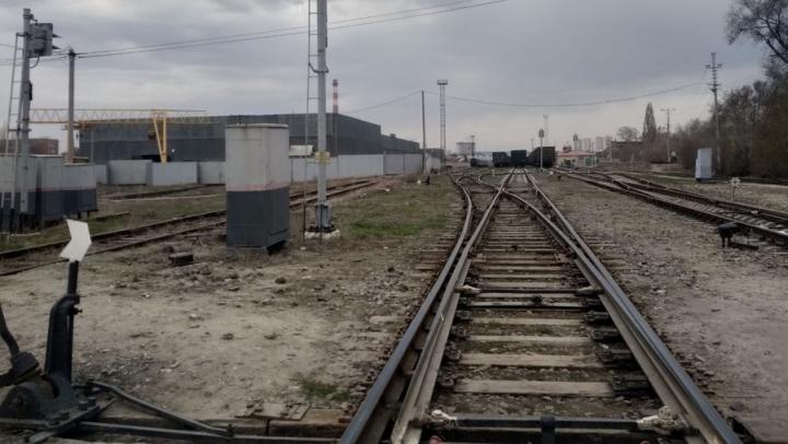 В Татищеве на 9 часов закроют железнодорожный переезд