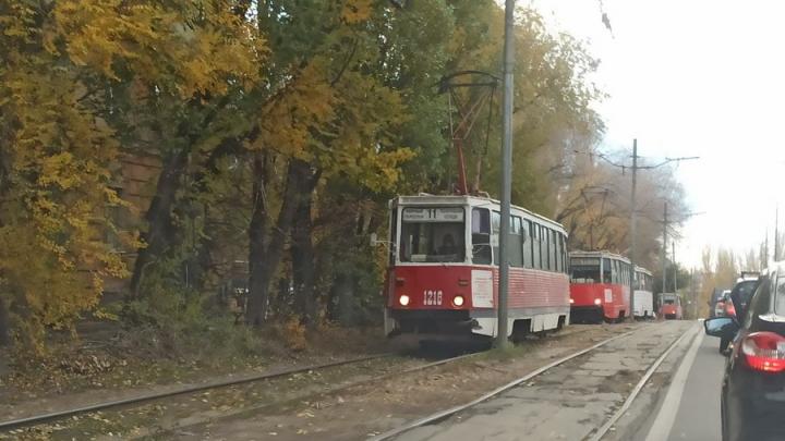 Из-за ДТП во 2-м Пугачевском микрорайоне встали трамваи № 11