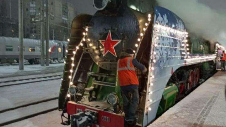 В Саратов снова приедет поезд Деда Мороза