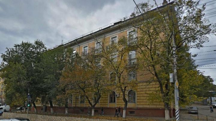 В Саратове два здания на Чернышевского продадут с молотка