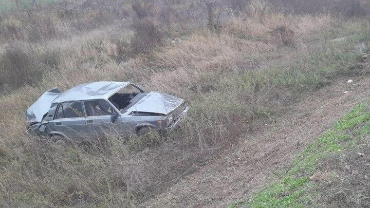 На саратовской трассе перевернулась "семерка": пострадал водитель