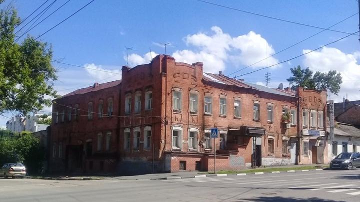 В Саратове хотят реконструировать старинное здание 1917 года