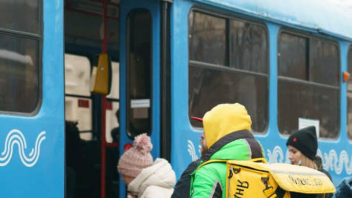 В Саратове остановилось движение двух трамвайных маршрутов