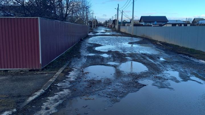 Жители села Генеральское под Энгельсом жалуются на затопленные улицы
