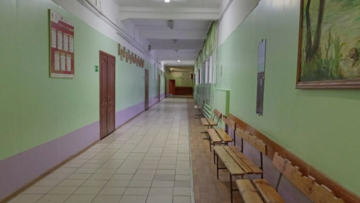 Из-за морозов в Саратове вновь отменяют занятия в школах