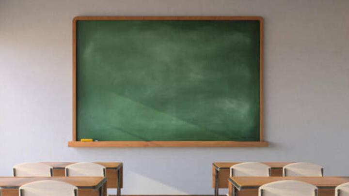 В районах Саратовской области рекомендовано отменить занятия в школах