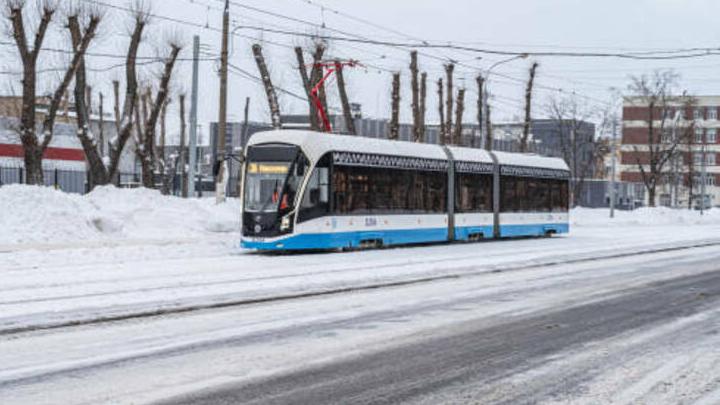 В Саратове прервалось движение двух трамвайных маршрутов