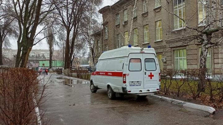 О нападениях на саратовских медиков стало известно на федеральном уровне