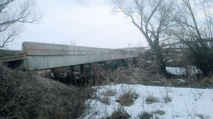 В Самойловском районе отремонтируют подвесной мост за 5 миллионов рублей