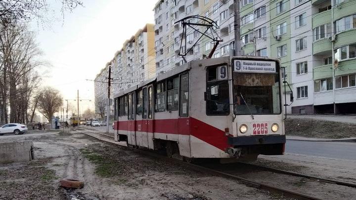 В Саратове из-за поломки остановились трамваи № 9