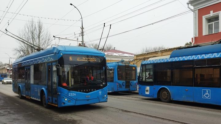 В Саратове прервано движение трех троллейбусных маршрутов