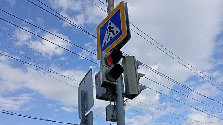 В Заводском районе Саратова отключили светофор