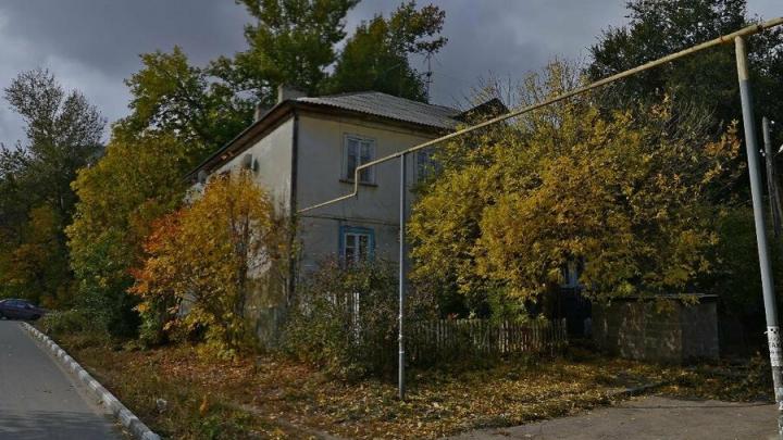 В Ленинском районе Саратова шесть аварийных домов сравняют с землей