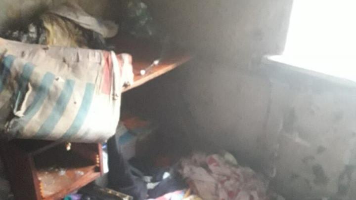 В Балакове неосторожный курильщик поджег диван и чуть не спалил квартиру