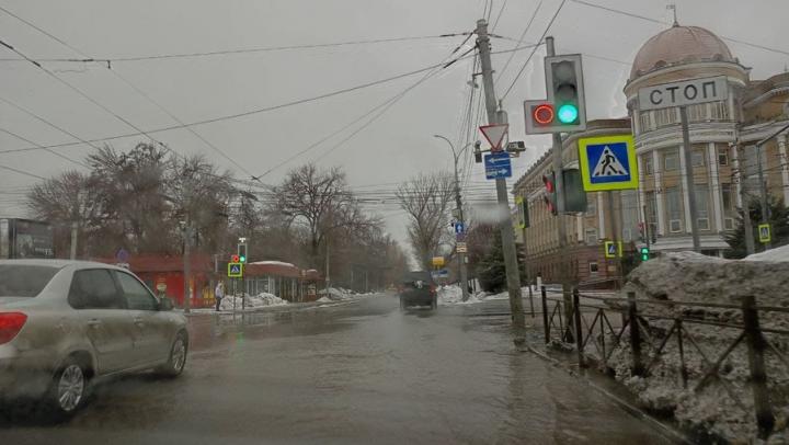 Снег с дождем придут в Саратовскую область