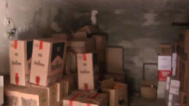 В саратовских гаражах нашли немаркированного алкоголя и табака на миллион рублей