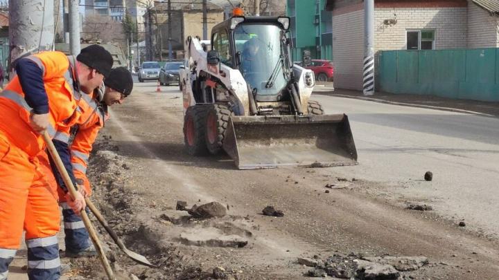 В Энгельсе приступили к ремонту улицы Калинина в рамках национального проекта «Безопасные качественные дороги»