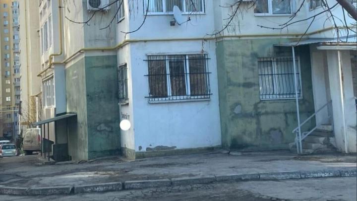 Жители Улешей возмущены состоянием двора одного из жилых домов