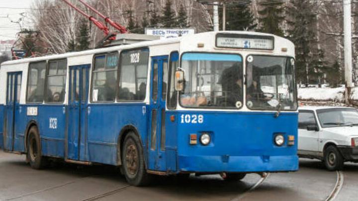 В Саратове остановилось движение четырех троллейбусных маршрутов