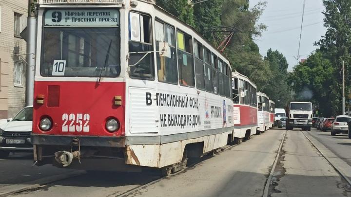 В Саратове на три дня остановят трамваи и запустят новый автобус № 19