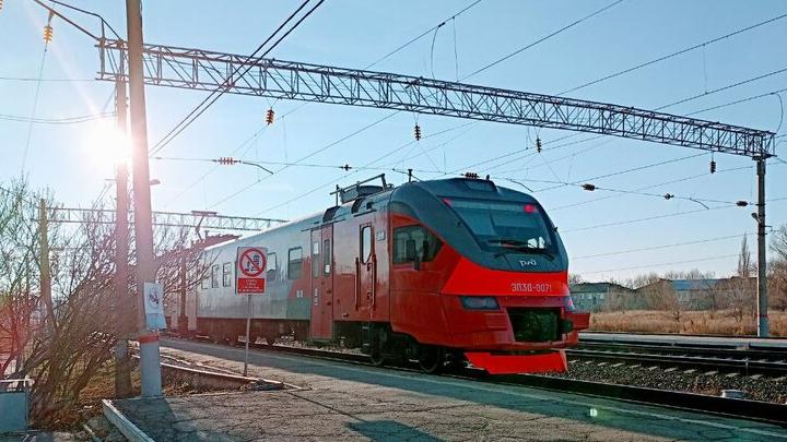 В Саратовской области на два дня изменится расписание пригородных поездов 
