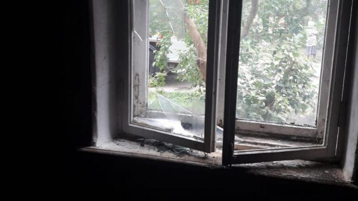 На пожаре в Ленинском районе Саратова пострадал мужчина