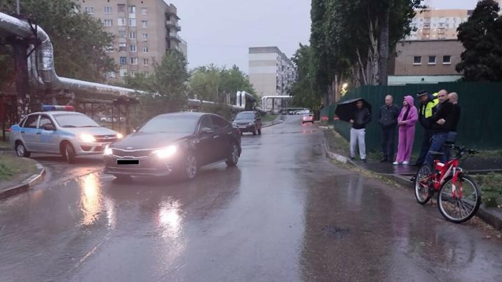 В дождь иномарка сбила подростка в Заводском районе Саратова