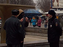 Несанкционированный "Русский марш" завершился после двойного задержания