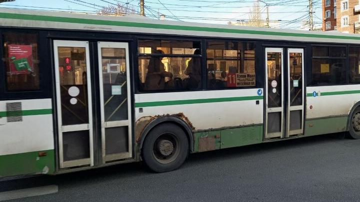 В Саратове изменилась схема движения нескольких автобусных маршрутов